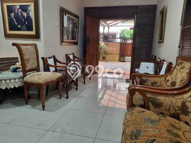 Hunian Nyaman Asri 4 KT Siap Pakai di Meruya Jakarta Barat Hunian Nyaman Asri 4 KT Siap Pakai di Meruya Jakarta Barat