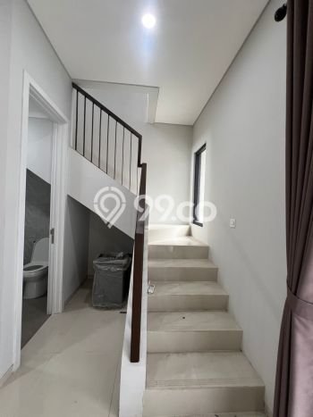 Disewakan! Rumah 3 Kamar Tidur &
3 Kamar Mandi di Bintaro, Tangerang Selatan Disewakan! Rumah 3 Kamar Tidur &
3 Kamar Mandi di Bintaro, Tangerang Selatan