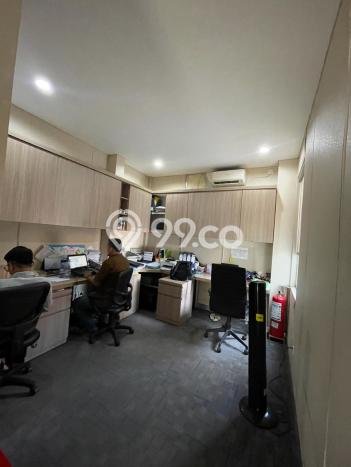 Kantor Dijual di BSD Tangerang Selatan dengan Luas Bangunan 468m2 Kantor Dijual di BSD Tangerang Selatan dengan Luas Bangunan 468m2
