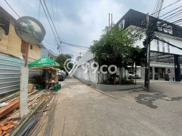 Rumah Mewah Dijual LT 555m2 di Kebayoran Baru, Jakarta Selatan Rumah Mewah Dijual LT 555m2 di Kebayoran Baru, Jakarta Selatan