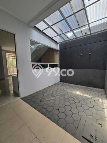 Disewakan! Rumah 3 Kamar Tidur &
3 Kamar Mandi di Bintaro, Tangerang Selatan Disewakan! Rumah 3 Kamar Tidur &
3 Kamar Mandi di Bintaro, Tangerang Selatan
