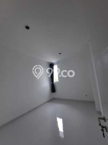 Disewakan! Rumah 4 Kamar Tidur &
3 Kamar Mandi di Bintaro, Tangerang Selatan Disewakan! Rumah 4 Kamar Tidur &
3 Kamar Mandi di Bintaro, Tangerang Selatan