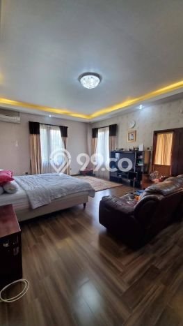 Hunian Mewah LB 400m2 Siap Huni Desain Elegan di Kota Wisata, Bogor Hunian Mewah LB 400m2 Siap Huni Desain Elegan di Kota Wisata, Bogor