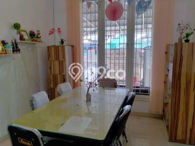 Dijual Cepat Rumah Favorit Siap Huni LB 150m2 di Rungkut, Surabaya Dijual Cepat Rumah Favorit Siap Huni LB 150m2 di Rungkut, Surabaya