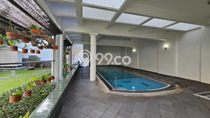 Rumah Luxury Modern Tanpa Renovasi di Semolowaru Surabaya Rumah Luxury Modern Tanpa Renovasi di Semolowaru Surabaya