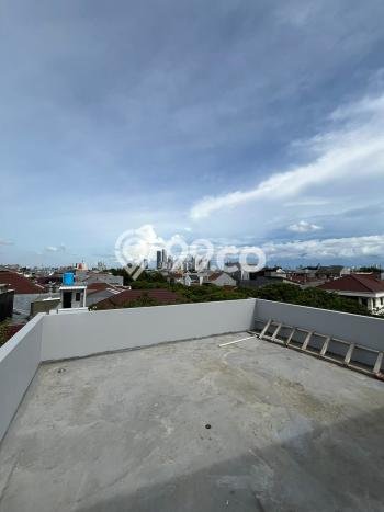 Dijual Rumah Mewah Elegan Dengan View Cantik di Duri Kepa, Jakarta Barat Dijual Rumah Mewah Elegan Dengan View Cantik di Duri Kepa, Jakarta Barat