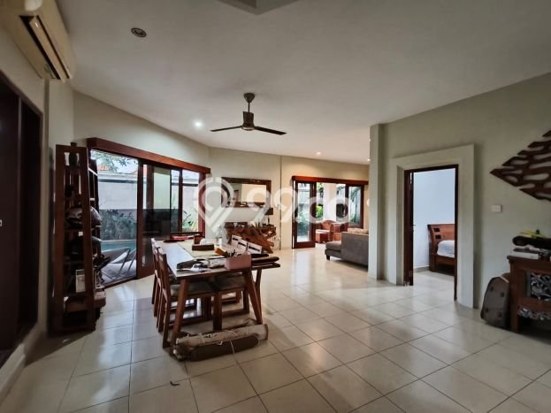 Vila Kawasan , Area 300m2m², Area Potensial untuk bisnis Vila Kawasan , Area 300m2m², Area Potensial untuk bisnis