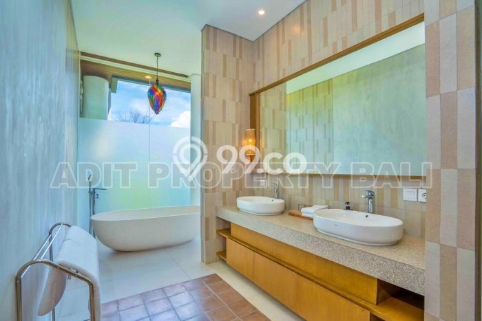 FOR SALE! Vila di , Luas 500m2m², Akses Mudah Pusat Kota FOR SALE! Vila di , Luas 500m2m², Akses Mudah Pusat Kota