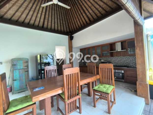 Vila Kawasan , Luas 750m2m², Lokasi Premium Vila Kawasan , Luas 750m2m², Lokasi Premium