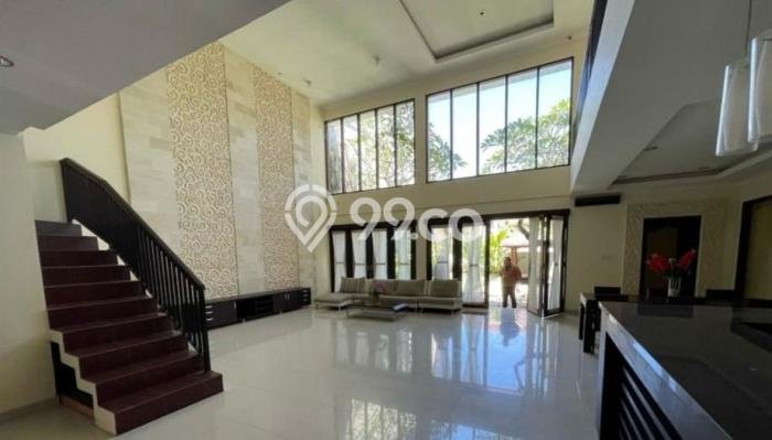 Rumah Elit Modern Tanpa Renovasi di Renon Denpasar Rumah Elit Modern Tanpa Renovasi di Renon Denpasar