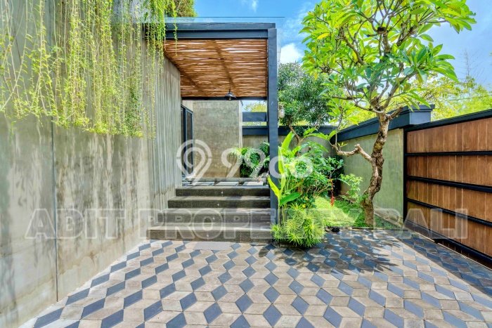 Vila Kawasan , Luas 325m2m², Akses Mudah Pusat Kota Vila Kawasan , Luas 325m2m², Akses Mudah Pusat Kota