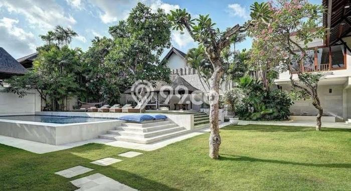 Vila Kawasan , Ukuran 1200m2m², Kawasan Tenang untuk tempat tinggal Vila Kawasan , Ukuran 1200m2m², Kawasan Tenang untuk tempat tinggal