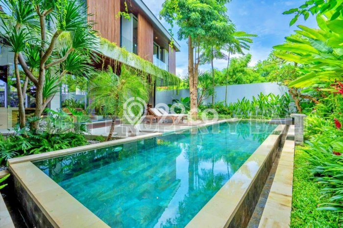 FOR SALE! Vila di , Luas 500m2m², Akses Mudah Pusat Kota FOR SALE! Vila di , Luas 500m2m², Akses Mudah Pusat Kota