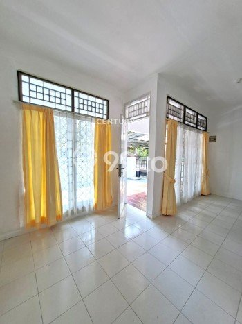 Rumah sewa siap pakai 4 Kamar Tidur di Bintaro, Tangerang Selatan Rumah sewa siap pakai 4 Kamar Tidur di Bintaro, Tangerang Selatan