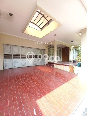 Dijual Rumah Mewah Elegan Dengan View Eksklusif di Bintaro, Tangerang Selatan Dijual Rumah Mewah Elegan Dengan View Eksklusif di Bintaro, Tangerang Selatan
