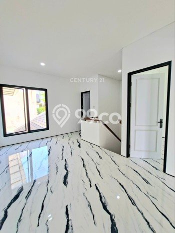 Dijual Rumah Mewah Elegan Dengan View Eksklusif di Bintaro, Tangerang Selatan Dijual Rumah Mewah Elegan Dengan View Eksklusif di Bintaro, Tangerang Selatan