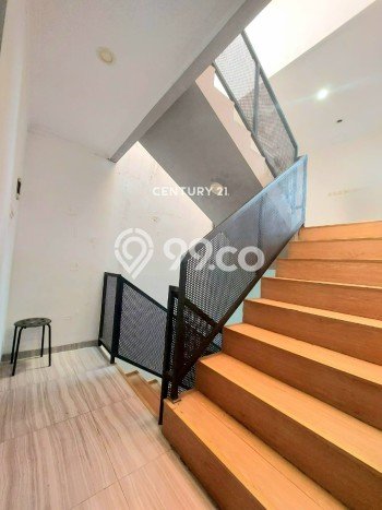 Rumah Luxury Modern Tanpa Renovasi di Bintaro Tangerang Selatan Rumah Luxury Modern Tanpa Renovasi di Bintaro Tangerang Selatan