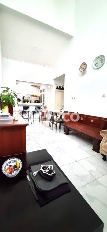 Rumah Luas Asri 2 KT Siap Pakai di Bintaro Tangerang Selatan Rumah Luas Asri 2 KT Siap Pakai di Bintaro Tangerang Selatan