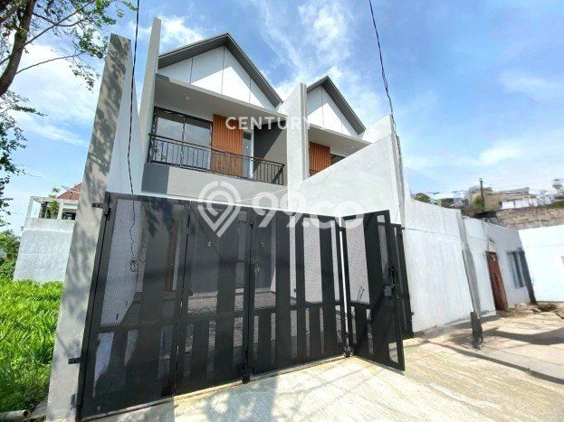 Rumah Elit Modern Siap Huni di Meruya Jakarta Barat Rumah Elit Modern Siap Huni di Meruya Jakarta Barat