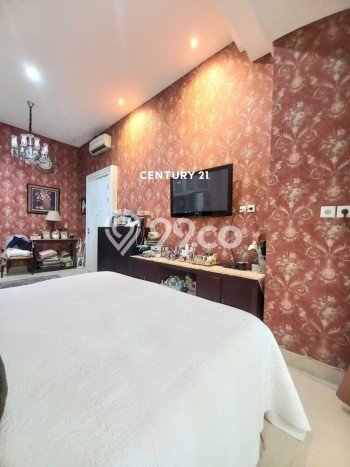 Rumah Mewah LB 290m2 Siap Huni Desain Elegan di Bintaro, Tangerang Selatan Rumah Mewah LB 290m2 Siap Huni Desain Elegan di Bintaro, Tangerang Selatan