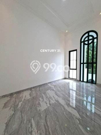 Ready to Use! Luxury House LT 215m2 Desain Elegan di Bintaro Ready to Use! Luxury House LT 215m2 Desain Elegan di Bintaro