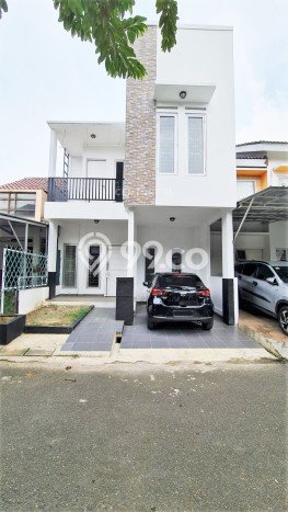 Disewakan! Rumah 3 Kamar Tidur &
2 Kamar Mandi di Bintaro, Tangerang Selatan Disewakan! Rumah 3 Kamar Tidur &
2 Kamar Mandi di Bintaro, Tangerang Selatan