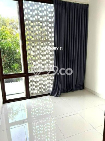 Disewakan! Rumah 3 Kamar Tidur &
2 Kamar Mandi di Bintaro, Tangerang Selatan Disewakan! Rumah 3 Kamar Tidur &
2 Kamar Mandi di Bintaro, Tangerang Selatan