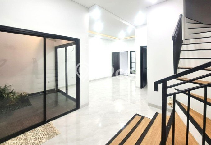 Rumah Minimalis 4 KT di Graha Raya Bintaro Tangerang Selatan Rumah Minimalis 4 KT di Graha Raya Bintaro Tangerang Selatan