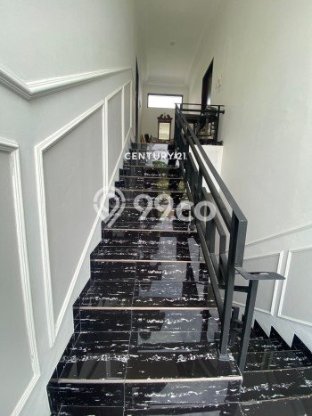Dijual Rumah Mewah Elegan Dengan View Cantik di BSD City, Tangerang Dijual Rumah Mewah Elegan Dengan View Cantik di BSD City, Tangerang