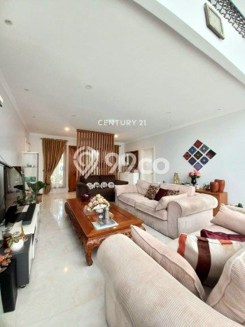 Disewakan! Rumah 4 Kamar Tidur &
4 Kamar Mandi di Bintaro, Tangerang Selatan Disewakan! Rumah 4 Kamar Tidur &
4 Kamar Mandi di Bintaro, Tangerang Selatan