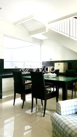 Hunian Elit LB 117m2 Siap Pakai Desain Elegan di Bintaro, Tangerang Selatan Hunian Elit LB 117m2 Siap Pakai Desain Elegan di Bintaro, Tangerang Selatan