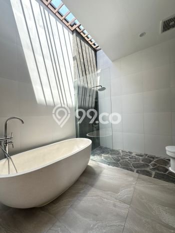 DIJUAL! Vila Kawasan , Luas 209m2m², Lokasi Premium DIJUAL! Vila Kawasan , Luas 209m2m², Lokasi Premium