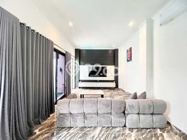 DIJUAL! Vila Kawasan , Luas 180m2m², Posisi Premium DIJUAL! Vila Kawasan , Luas 180m2m², Posisi Premium
