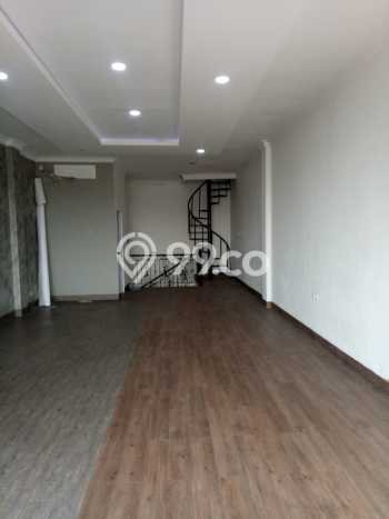 Ruko Disewakan di Pejaten, Luas 350m², Lokasi Strategis, Siap Bisnis Ruko Disewakan di Pejaten, Luas 350m², Lokasi Strategis, Siap Bisnis