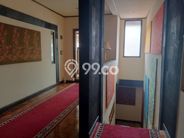 Disewakan Rumah Nyaman LT 1025m2 / LB 900m2 di Lebak Bulus, Jakarta Selatan Disewakan Rumah Nyaman LT 1025m2 / LB 900m2 di Lebak Bulus, Jakarta Selatan