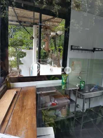 Komersial untuk Disewa di Pusat Jakarta Selatan Luas Bangunan 17m2 Komersial untuk Disewa di Pusat Jakarta Selatan Luas Bangunan 17m2