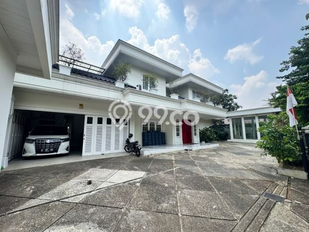 Dijual Rumah Premium dengan Fasilitas Sekitar Lengkap di Cilandak, Jakarta Selatan Dijual Rumah Premium dengan Fasilitas Sekitar Lengkap di Cilandak, Jakarta Selatan