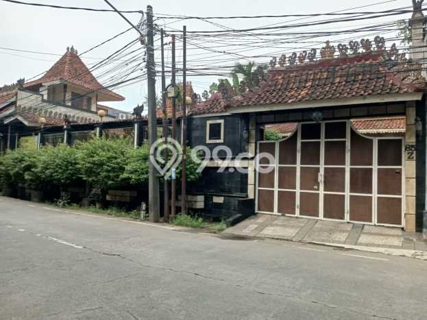 Disewakan Rumah Nyaman LT 1025m2 / LB 900m2 di Lebak Bulus, Jakarta Selatan Disewakan Rumah Nyaman LT 1025m2 / LB 900m2 di Lebak Bulus, Jakarta Selatan