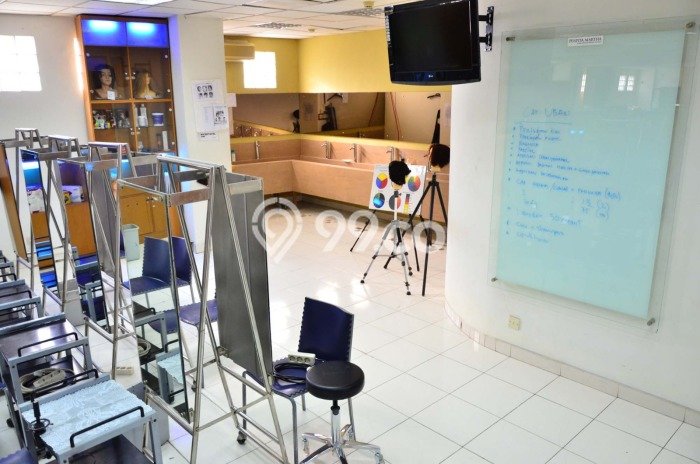 Kantor Disewakan Lokasi Menteng Jakarta Pusat Harga Spesial! Kantor Disewakan Lokasi Menteng Jakarta Pusat Harga Spesial!