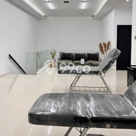 Hunian Elit LB 200m2 Siap Huni Desain Elegan di Sektor 3 - Bintaro, Tangerang Selatan Hunian Elit LB 200m2 Siap Huni Desain Elegan di Sektor 3 - Bintaro, Tangerang Selatan