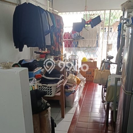 Rumah Strategis Modern Lb 117m2 di Ciputat, Tangerang Selatan Rumah Strategis Modern Lb 117m2 di Ciputat, Tangerang Selatan