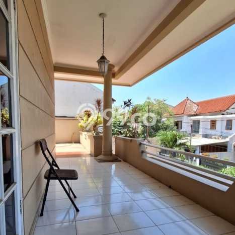 Rumah Luxury Modern Tanpa Renovasi di Sektor 1 - Bintaro Jakarta Selatan Rumah Luxury Modern Tanpa Renovasi di Sektor 1 - Bintaro Jakarta Selatan