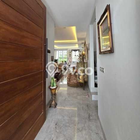 Hunian Mewah LB 324m2 Siap Pakai Desain Elegan di Sektor 5 - Bintaro, Tangerang Selatan Hunian Mewah LB 324m2 Siap Pakai Desain Elegan di Sektor 5 - Bintaro, Tangerang Selatan