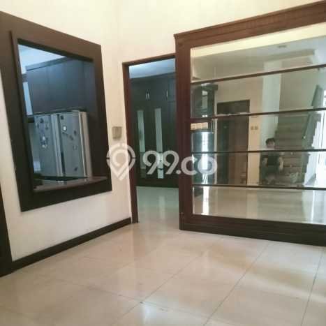 Rumah Mewah LB 250m2 Siap Pakai Desain Elegan di Sektor 9-Bintaro, Tangerang Selatan Rumah Mewah LB 250m2 Siap Pakai Desain Elegan di Sektor 9-Bintaro, Tangerang Selatan