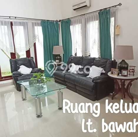 Dijual Rumah Premium dengan Fasilitas Sekitar Lengkap di BSD, Tangerang Selatan Dijual Rumah Premium dengan Fasilitas Sekitar Lengkap di BSD, Tangerang Selatan