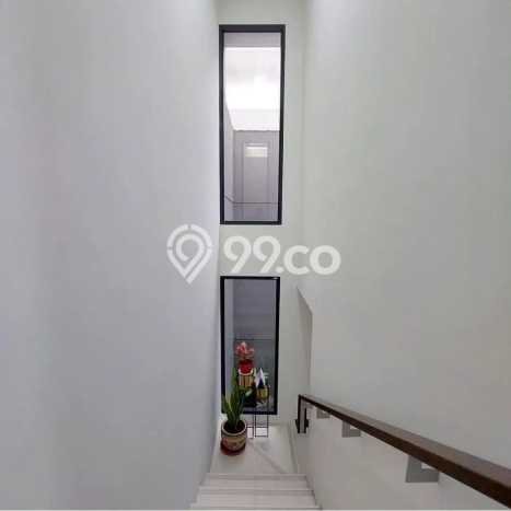Rumah Elit Modern Tanpa Renovasi di Sektor 7-Bintaro Tangerang Selatan Rumah Elit Modern Tanpa Renovasi di Sektor 7-Bintaro Tangerang Selatan