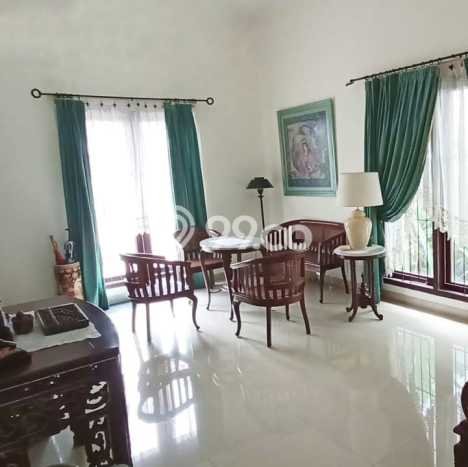 Dijual Rumah Premium dengan Fasilitas Sekitar Lengkap di BSD, Tangerang Selatan Dijual Rumah Premium dengan Fasilitas Sekitar Lengkap di BSD, Tangerang Selatan
