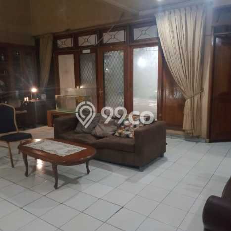 Rumah Mewah LB 350m2 Siap Huni Desain Elegan di Sektor 5 - Bintaro, Tangerang Selatan Rumah Mewah LB 350m2 Siap Huni Desain Elegan di Sektor 5 - Bintaro, Tangerang Selatan
