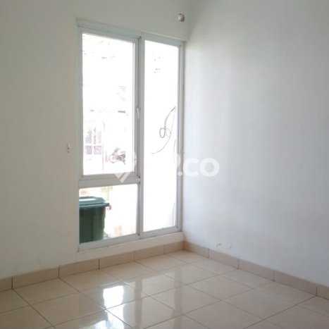 Dijual Rumah Strategis Bagus Punya 3 KT di Ciputat Tangerang Selatan SHM Dijual Rumah Strategis Bagus Punya 3 KT di Ciputat Tangerang Selatan SHM