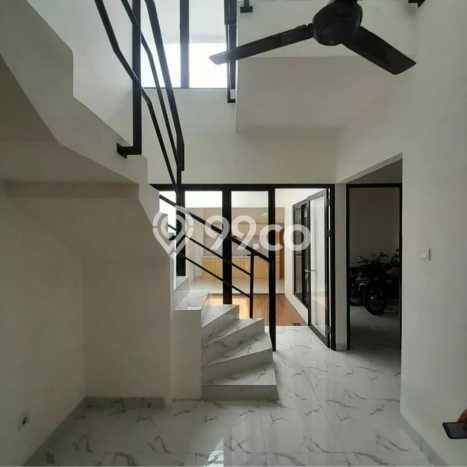 Dijual Rumah Modern 2 KT di Sektor 4 - Bintaro, Jakarta Selatan Dijual Rumah Modern 2 KT di Sektor 4 - Bintaro, Jakarta Selatan